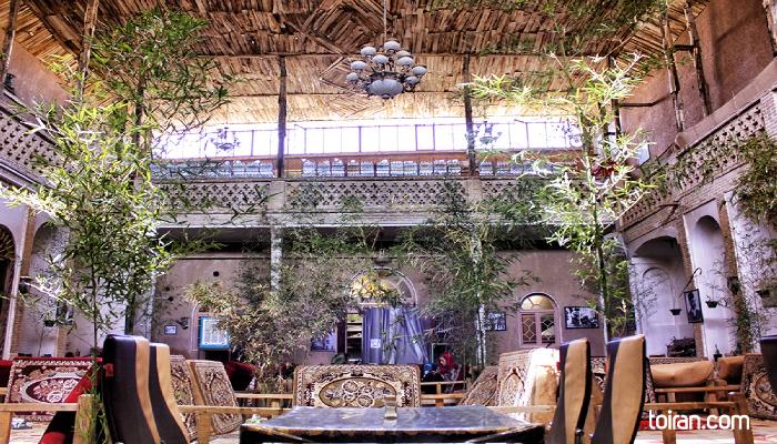 Kashan- Abbasi Restaurant (toiran.com)

