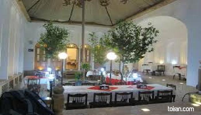Yazd- Laleh International Restaurant (toiran.com)
