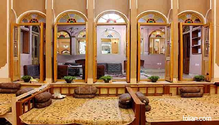 Yazd- Khan- e Dohad Restaurant (toiran.com)
