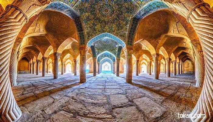Shiraz-Vakil Mosque
(toiran.com)
 