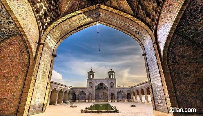 Shiraz-Vakil Mosque
(toiran.com)
 
 