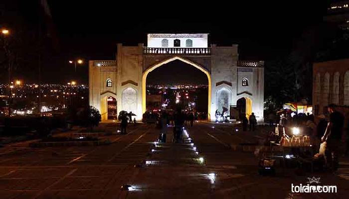 Shiraz-Quran Gate
(toiran.com / Photo by Shahin Kamali)
