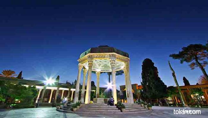 Shiraz-Hafez Tomb
(toiran.com)
