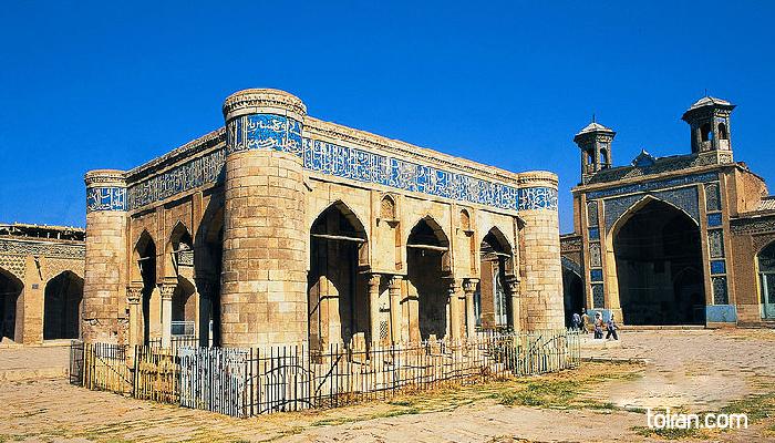 Shiraz-Jame Atiq Mosque
(toiran.com)
