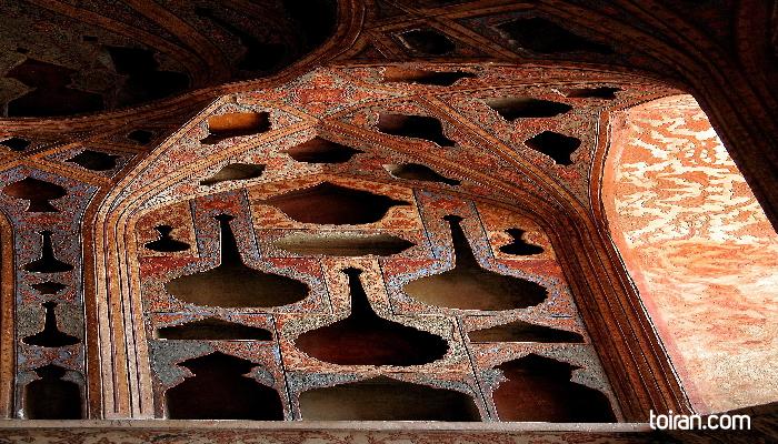  Isfahan- Ali Qapu (Imperial Gate) Palace (toiran.com / Photo by Hooman Nobakht)
