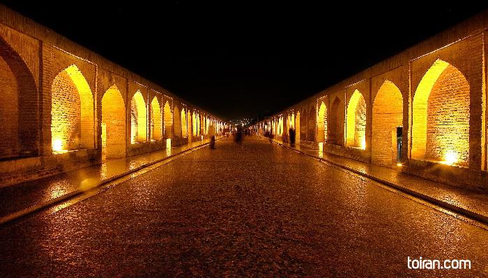  Isfahan- Khaju Bridge (toiran.com / Photo by Hooman Nobakht)
 