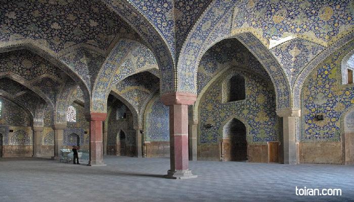 
Isfahan- Naghsh-e Jahan Mosque (toiran.com)



