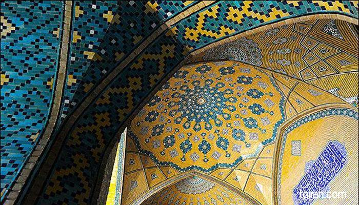  Isfahan- Chahar Bagh School (toiran.com)
