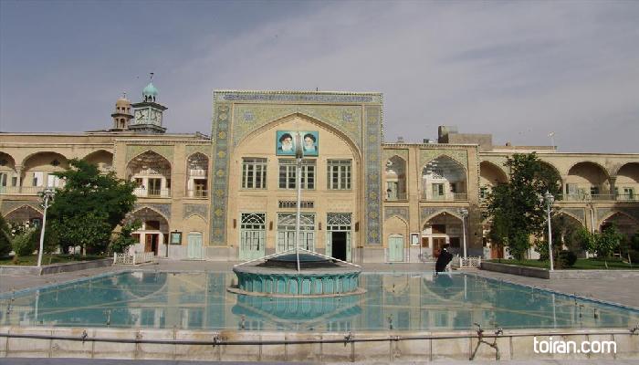 Qom- Feyziyeh School (toiran.com)
