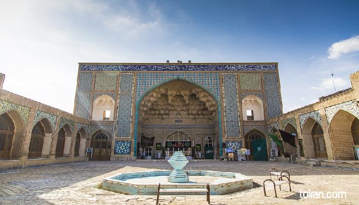 Qom- Jame Mosque (toiran.com)
