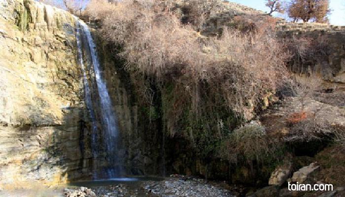  Ilam- Ema Waterfall (toiran.com)
