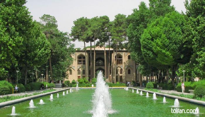  Isfahan- Hasht Behesht Palace (toiran.com)

