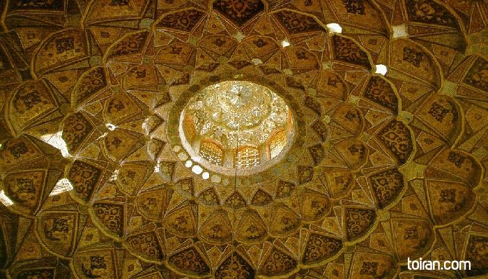  Isfahan- Hasht Behesht Palace (toiran.com)

