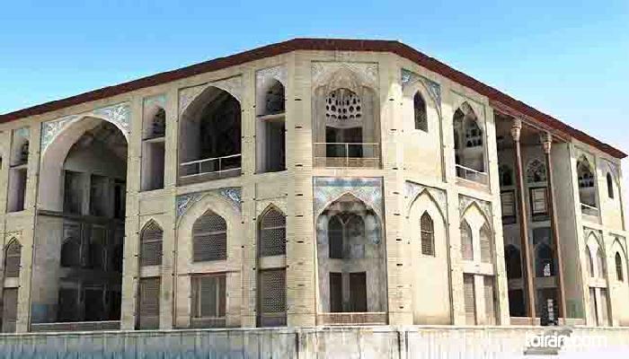 Isfahan- Hasht Behesht Palace (toiran.com)

