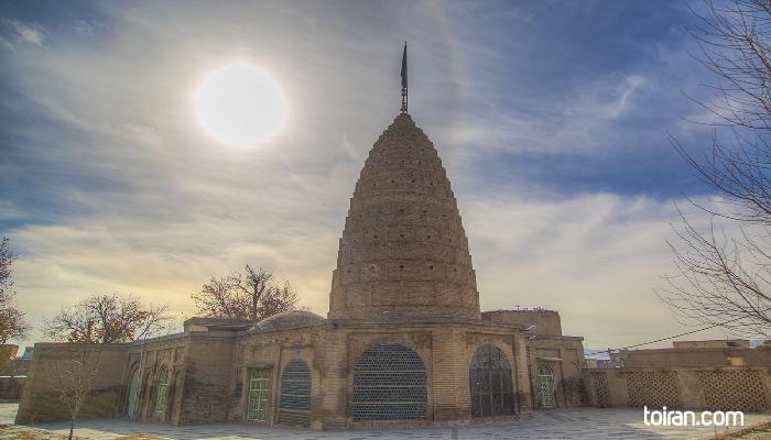 Boroujerd- Imamzadeh Jafar Mausoleum  (toiran.com)
