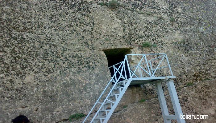 Khorramabad- Goukan Cave (toiran.com)
