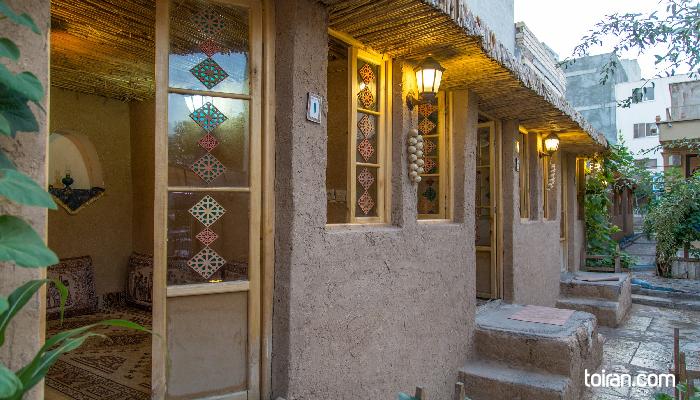 Shahroud-Restaurant-Emarat (Toiran.com/ Photo by Shahin Kamali)