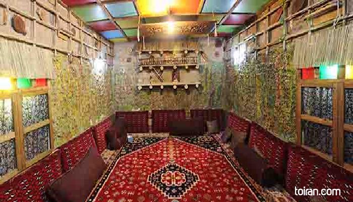Tehran- Khatoun Restaurant (toiran.com)
