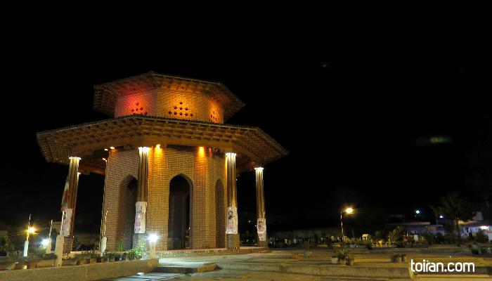 Rasht-Mirza Kouchak Khan Mausoleum(toiran.com)
 