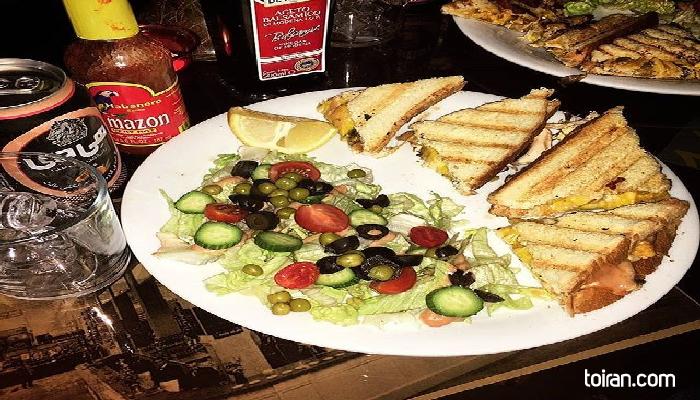  Shiraz- Mahooni Cafe (toiran.com)

 