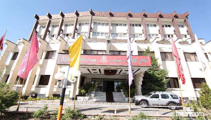  Hamedan- Parsian Azadi Hotel (toiran.com)
