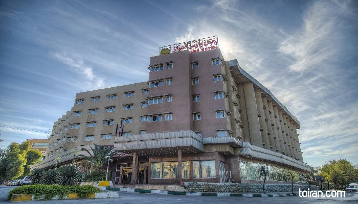 Ahvaz-Pars Hotel (toiran.com)

 