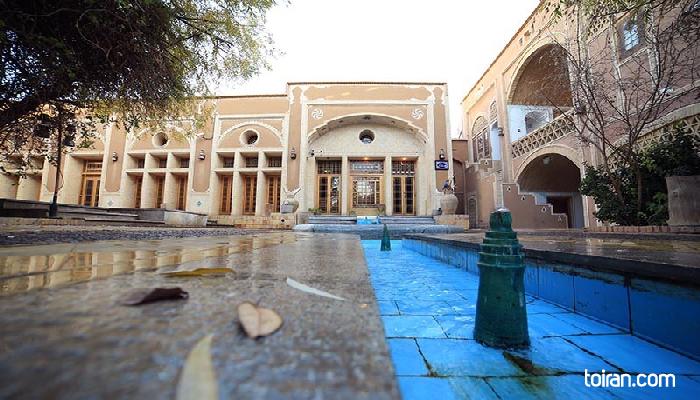   Yazd- Moshir al-Mamalek Garden Hotel (toiran.com)
