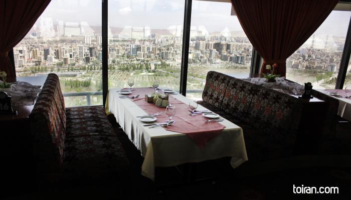 Tabriz- Pars El-Goli Hotel (toiran.com)

